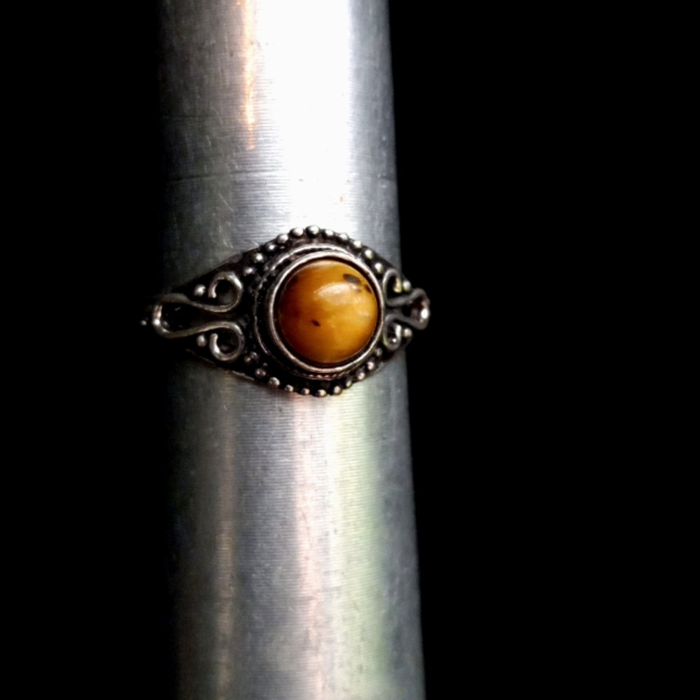 126 Tiger Eye Silver Gemstone Ring size 9.5 stamped 925 shipping sale
